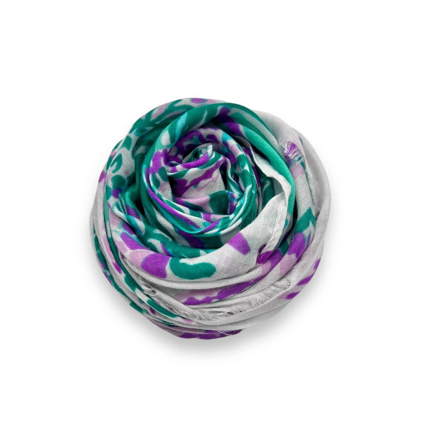 Paisley lace print scarf finished with fringes